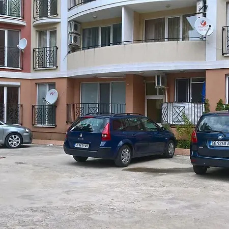 кв. чайка Golden Day Appartement *